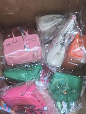 Unlisted unbranded bag charms
